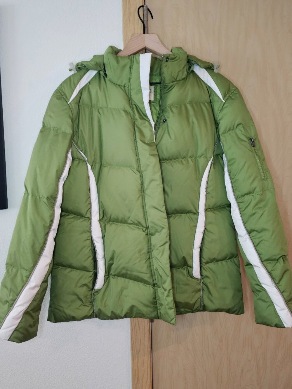 Green puffer jacket